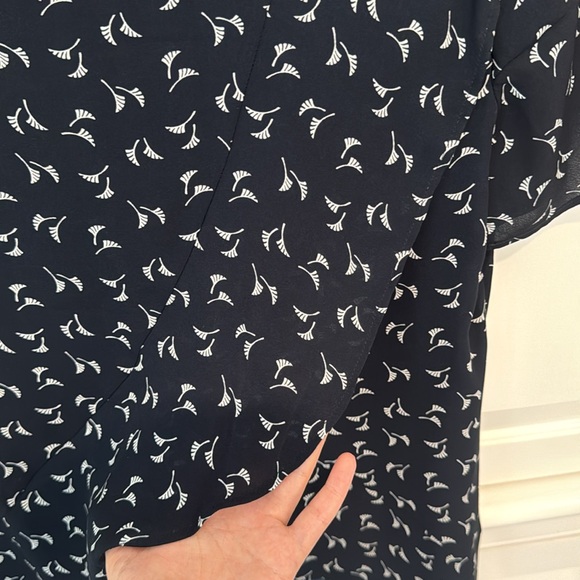 Loft Ruffle Back Blouse - Picture 5 of 6